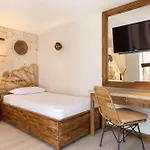 N Cesme Hotel